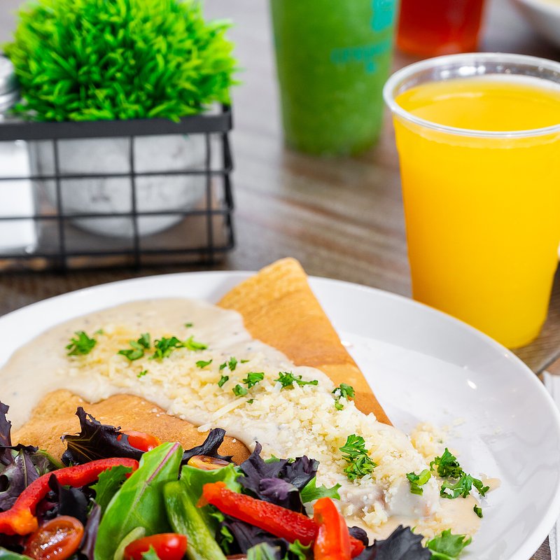 chicken alfredo at Crepeccino.jpg