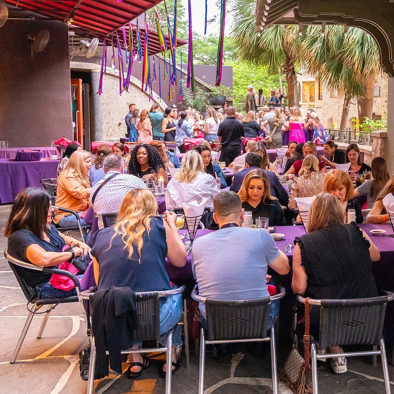 AcenarOutdoor Patio5.jpg