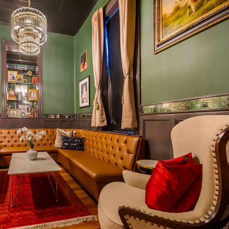 Emerald Room - Snug Room5.jpg