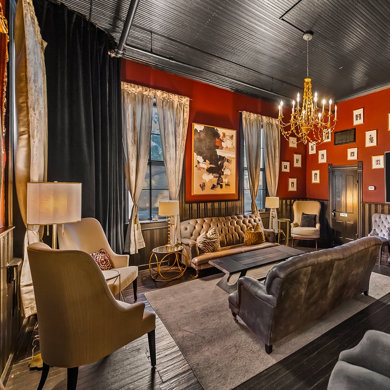 Mullet Room - Snug Room5.jpg