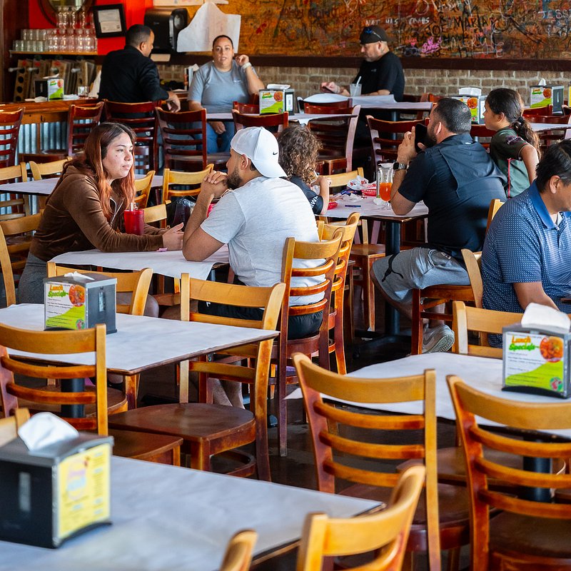 Bandera Atmosphere w_ Couple.jpg