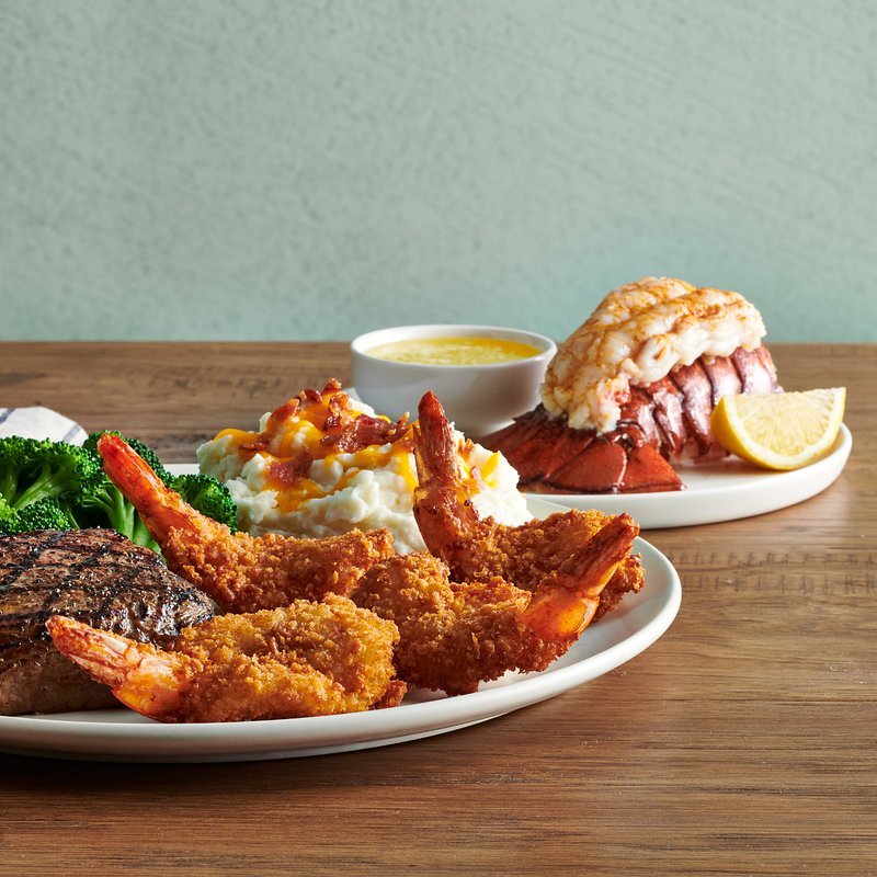 GC_Steak Lobster and Butterfly Shrimp__16635.jpg