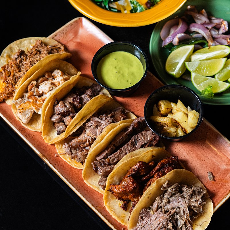 STREET TACOS (9).jpg