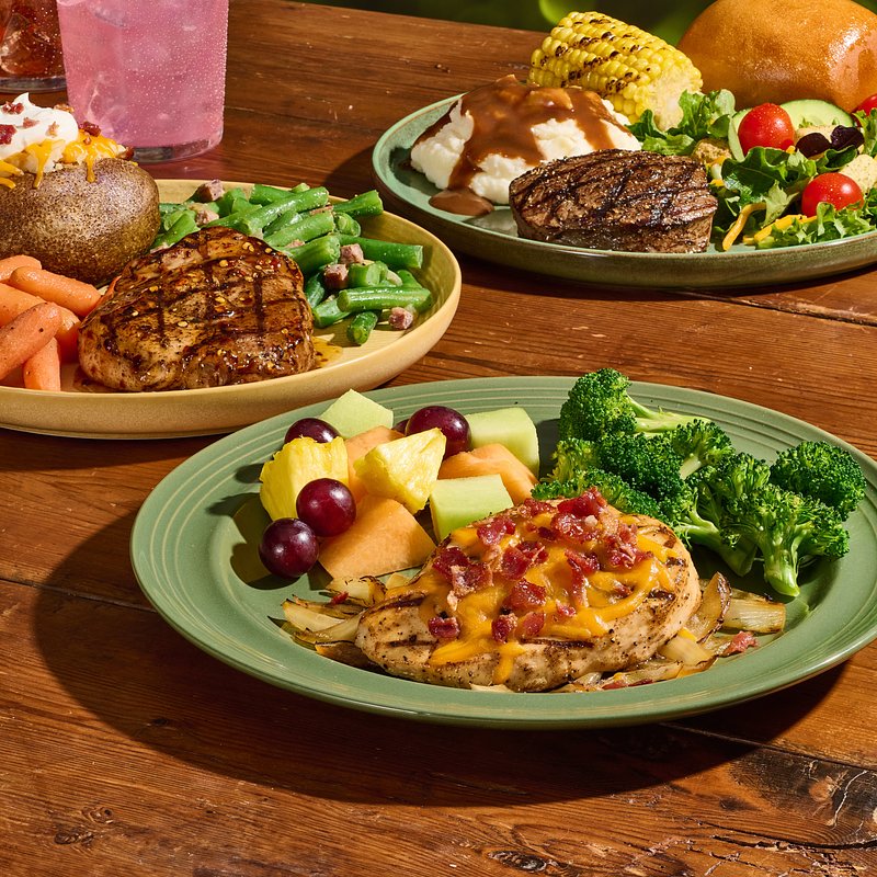 GC_backyard grill pork steak_23335.jpg