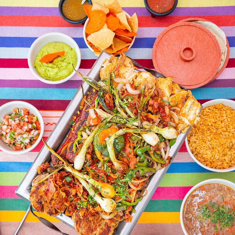 PARILLADA PLATTER 2.jpg
