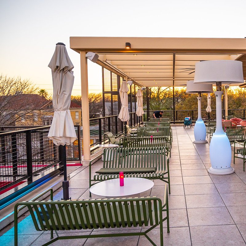 Rooftop Atmosphere9.jpg