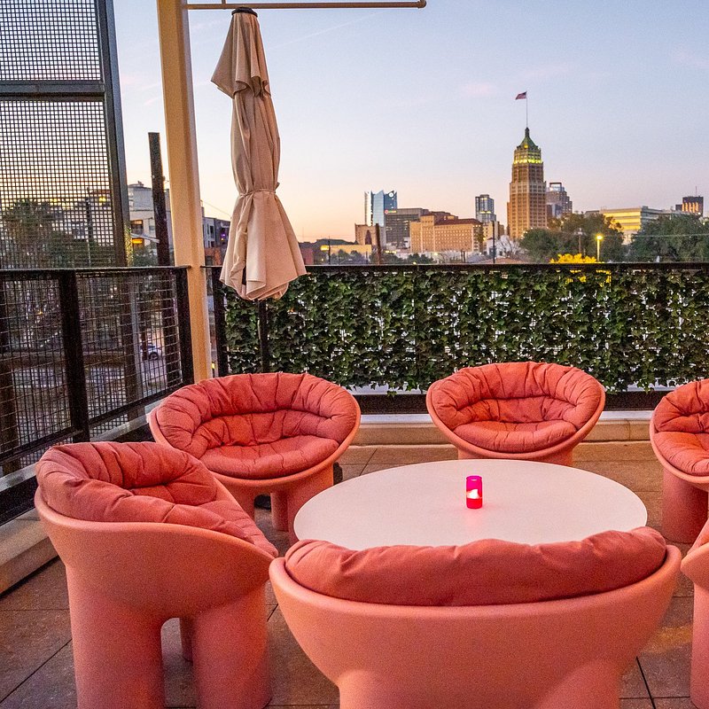 Rooftop Space3.jpg