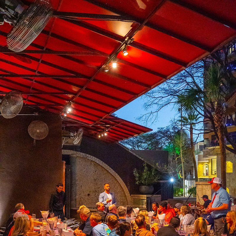 Ácenar - San - Antonio - Downtown - Thursdays4.jpg
