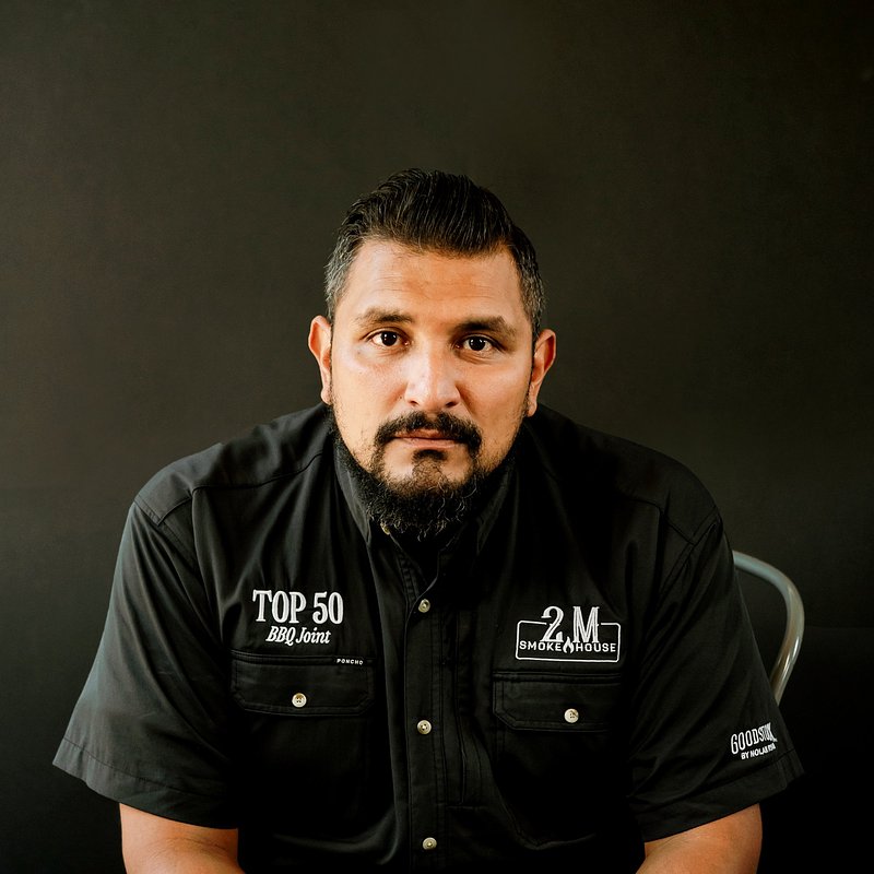 Pitmaster-Esaul-Ramos-2M-Smokehouse-San-Antonio-Texas 2.jpg