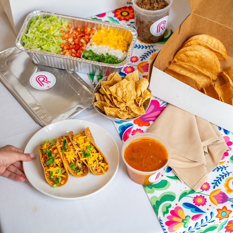 Rosarios-SanAntonio-Crispy-Taco-Kit.jpg