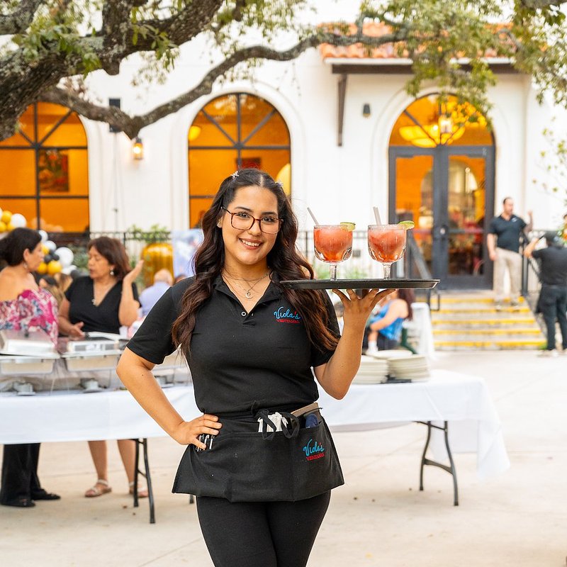 Viola's-Ventanas-Holiday-Events- San-Antonio1.jpg
