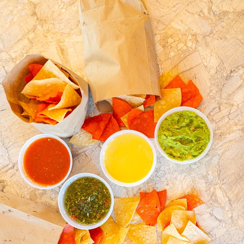 Viola's-Ventanas-Catering-Meals-Chips-and-Dip-San-Antonio.jpg
