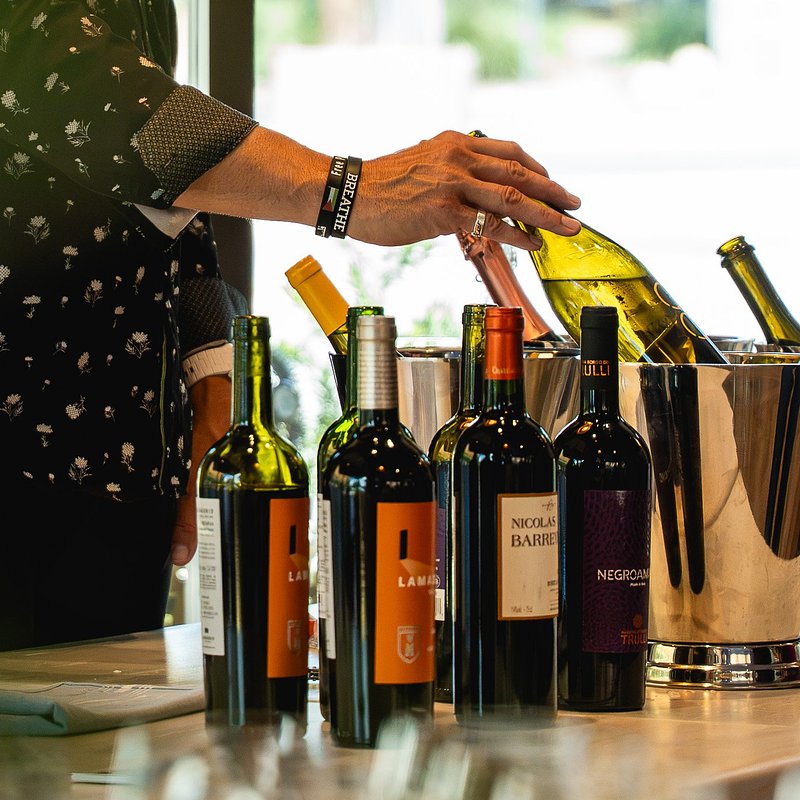 Clementine-Wine-Tasting 1.jpg