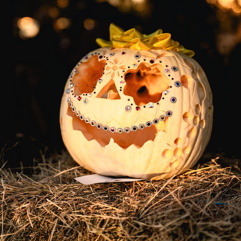 Clementine-Hallowen-Community-Pumpkin-Carving-Contest-4.jpg