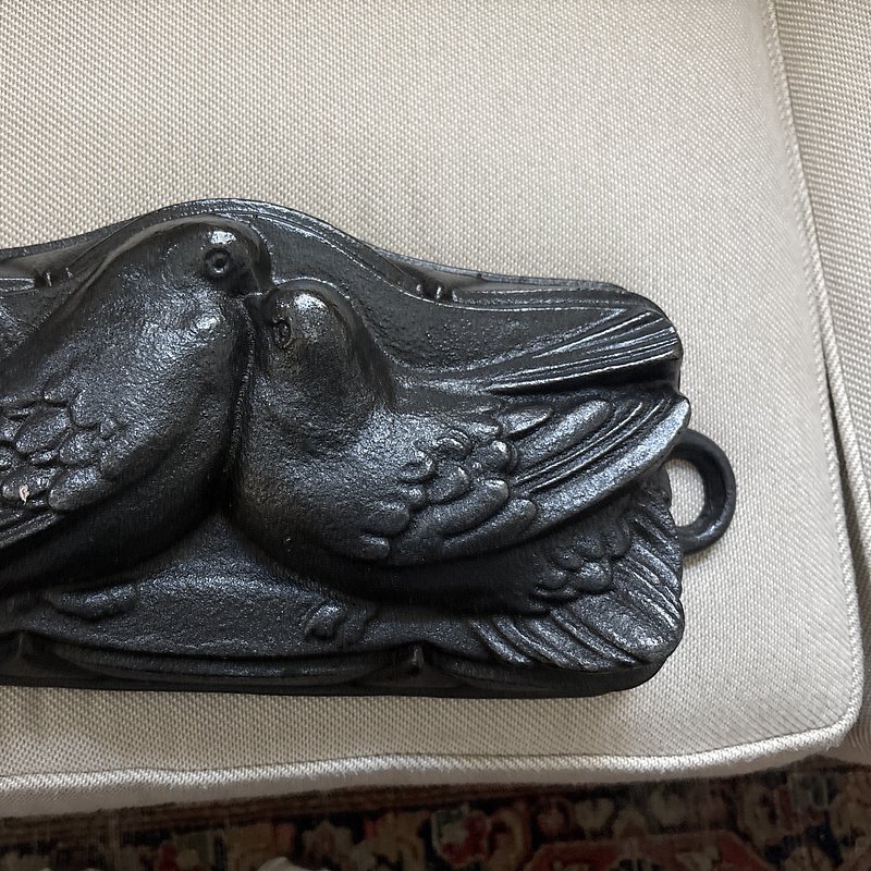Les-Dames-Auction-Items 5.jpeg