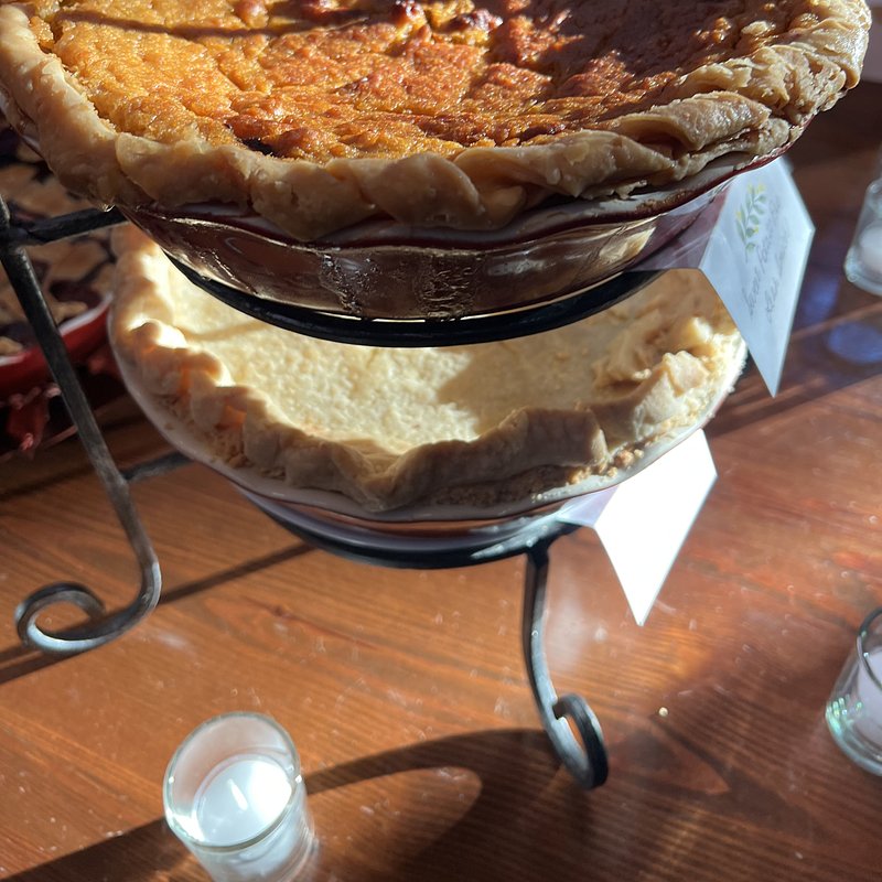 Les-Dames-Pie-Bar 16.jpeg