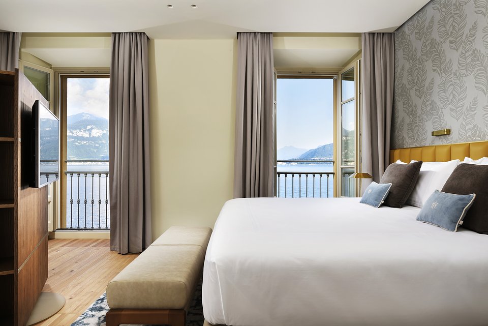 Grand Hotel Victoria_Junior Suite Lake View (12).jpg