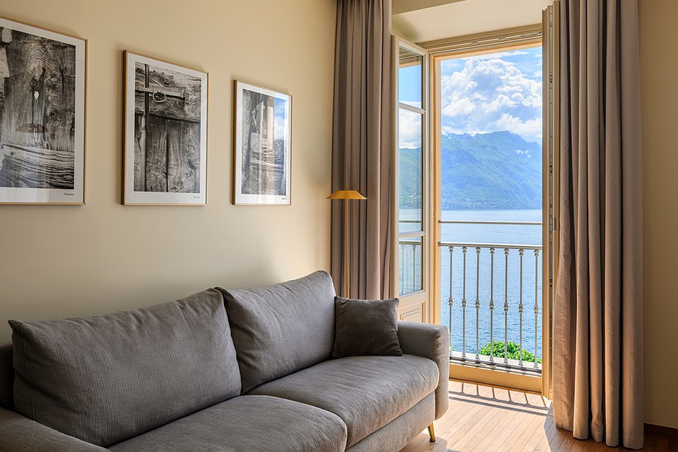 Grand Hotel Victoria_Junior Suite Lake View (9).jpg