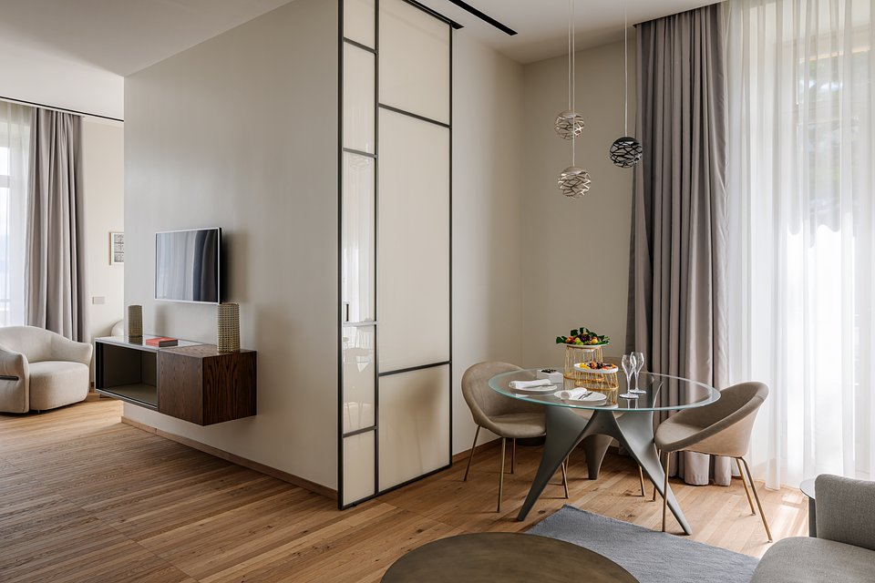 Grand Hotel Victoria_Master Suite (4).jpg