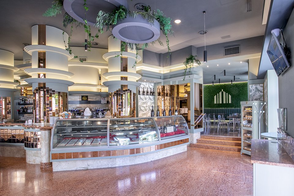 Bar Italia Milano (10).jpg