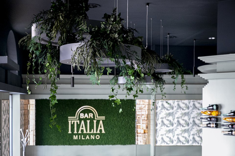 Bar Italia Milano (3).jpg