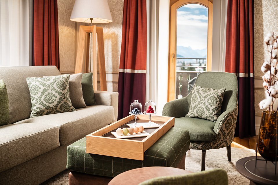 Hotel Flüela Davos - The Unbound Collection by Hyatt (1).jpg