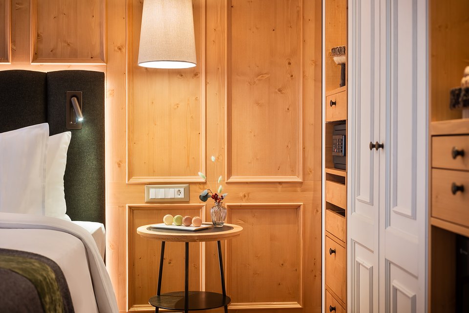 Hotel Flüela Davos - The Unbound Collection by Hyatt (4).jpg