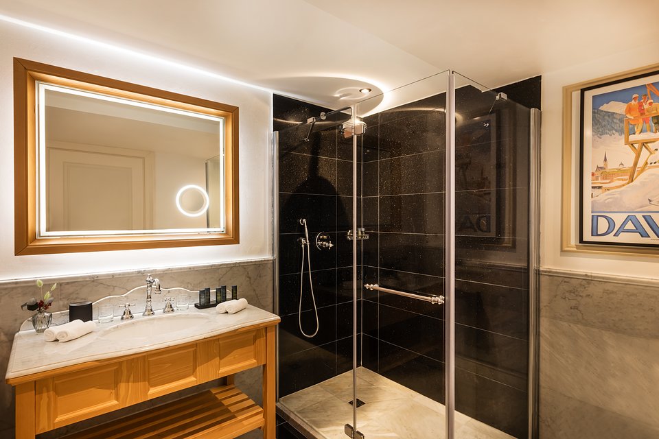 Hotel Flüela Davos - The Unbound Collection by Hyatt (5).jpg