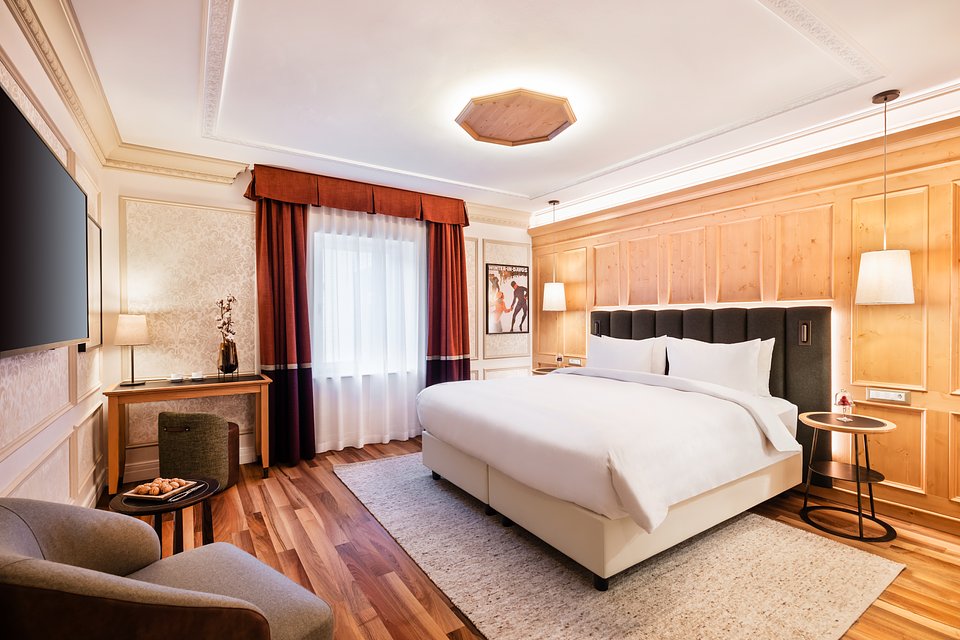 Hotel Flüela Davos - The Unbound Collection by Hyatt (8).jpg