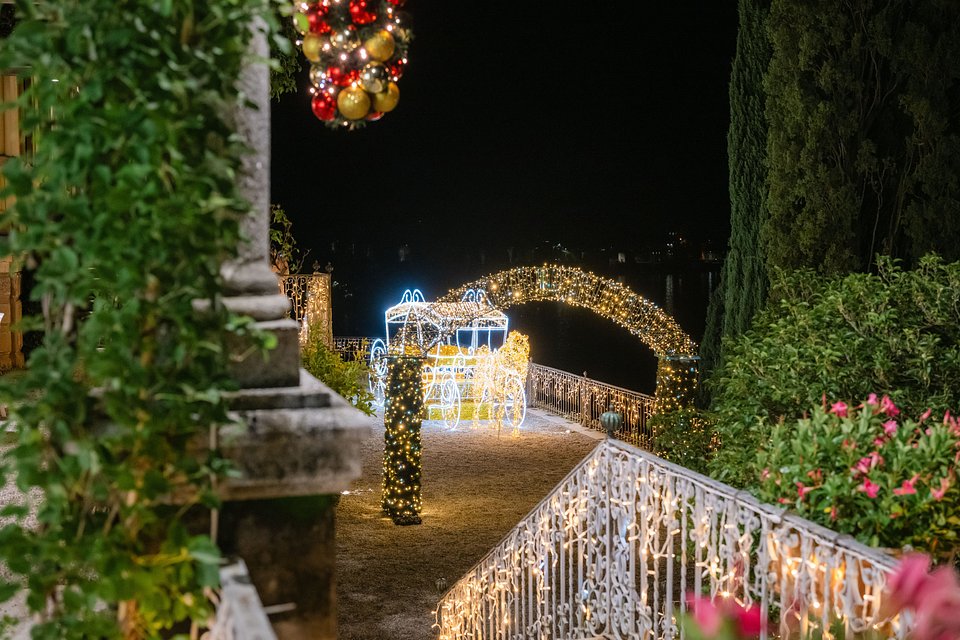 Villa Cipressi Christmas Garden_3.jpg