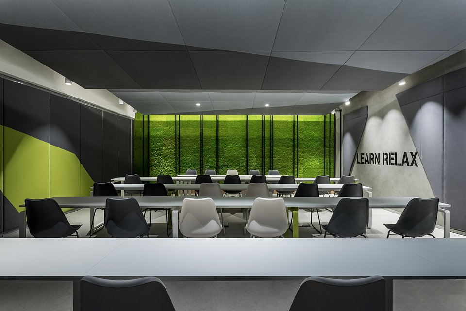 63. MMA Projects_Axiom Telecom Headquarter_Tushar Naik_.jpg