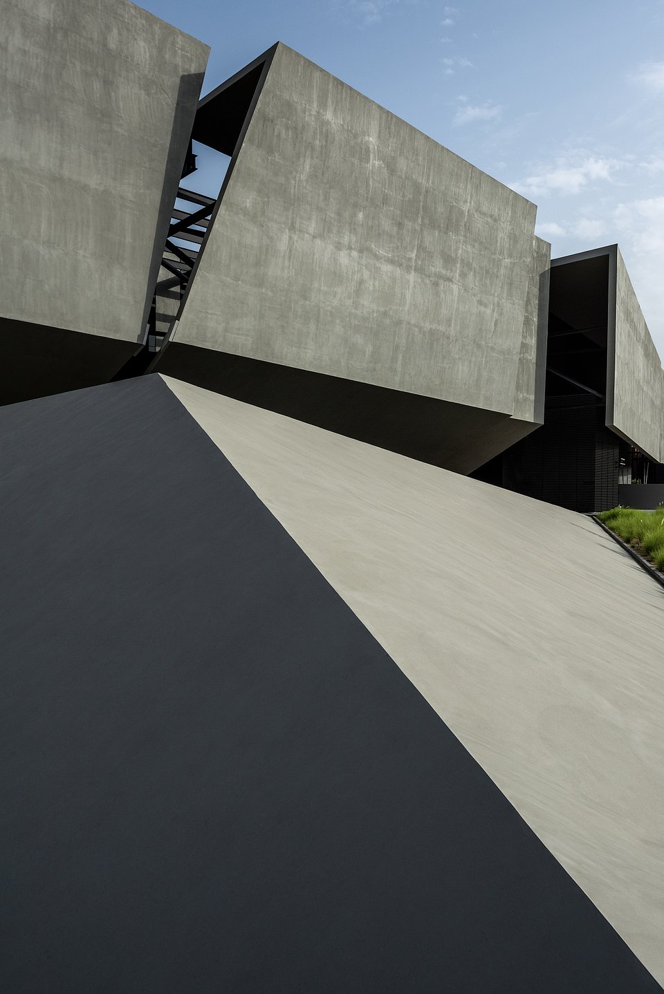 7. MMA Projects_Axiom Telecom Headquarter_Tushar Naik.jpg