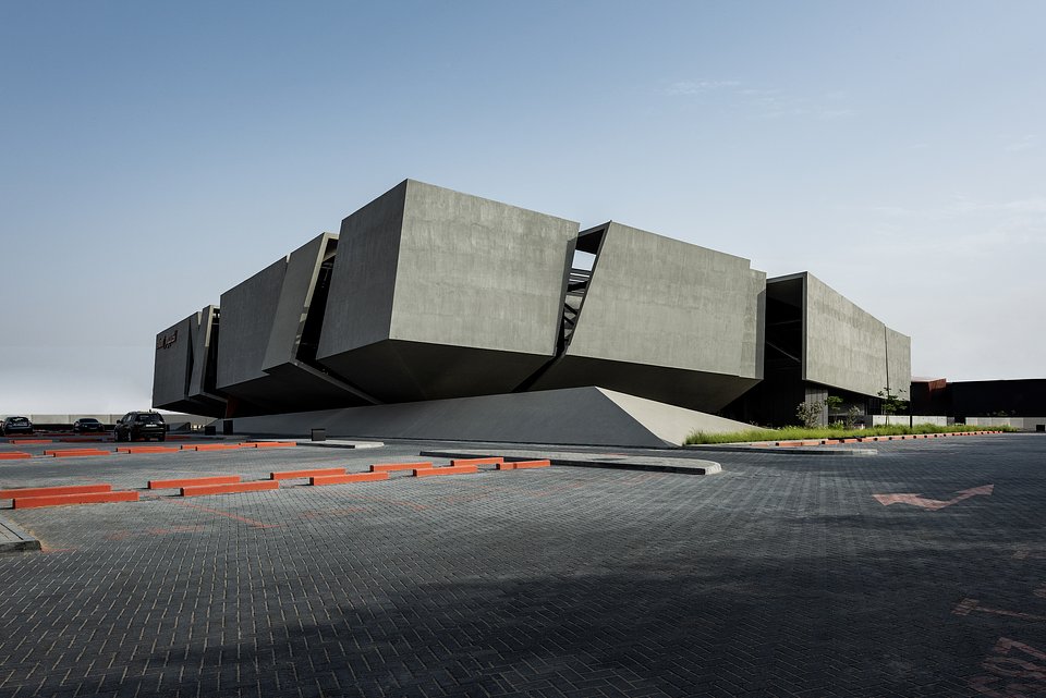 4 MMA Projects_Axiom Telecom Headquarter_Tushar Naik.jpg