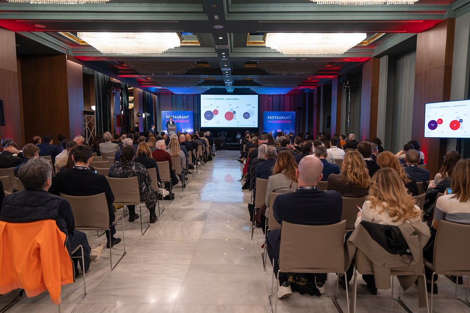 Restaurant R-Evolution_2026 (5).jpg