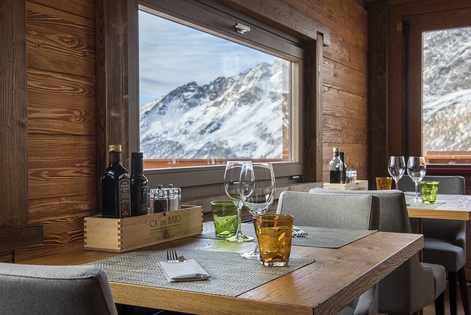 Principe Delle Nevi_Ristorante Snowflake (1).jpg