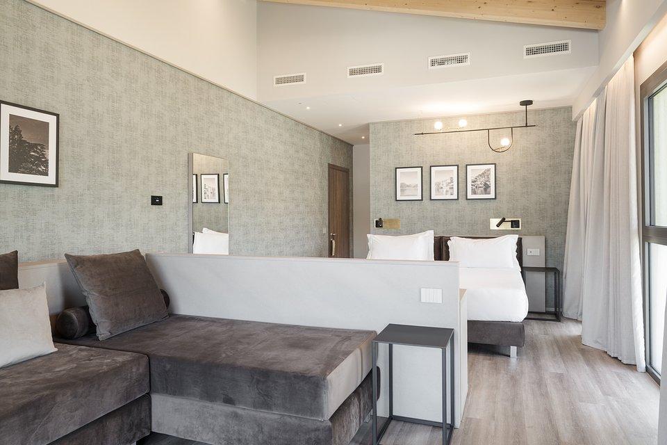 Marina Lodge_Suite Vista Lago (3).jpg