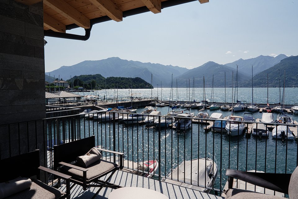 Marina Lodge_Superior Vista Lago (1).jpg