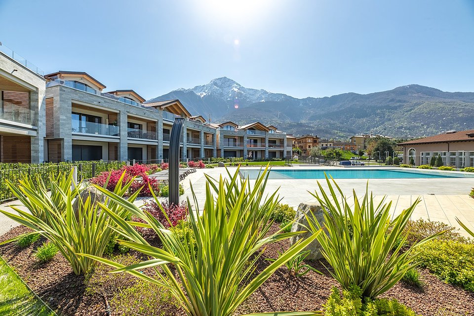 Lago Dorato Apartments (2).jpg