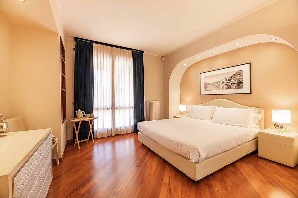 Lago Dorato Villas_Villa Principessa (18).jpg