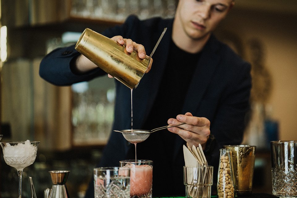 das stachelburg_Bar Lounge (1).jpg