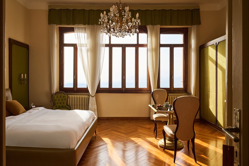 Angelo Cappellini_Opera Contemporary_Villa Brunate_Camera OSIRIDE (5).jpg