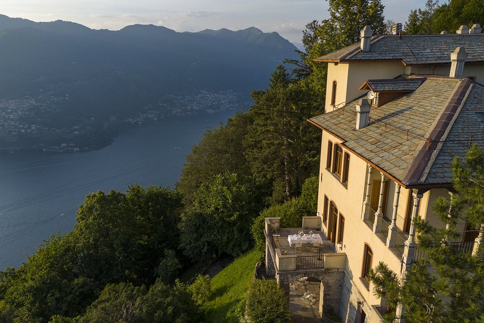 Angelo Cappellini_Opera Contemporary_Villa Brunate.jpg