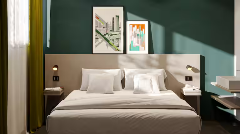 Antoitalia Hospitality_Spark Hotel by Hilton Linate (4).png