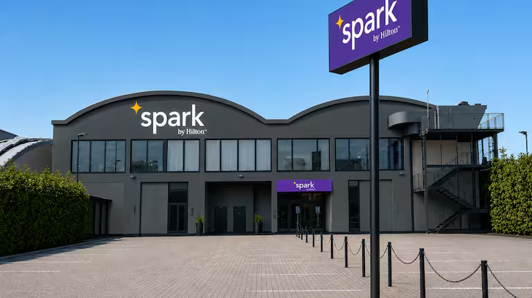 Antoitalia Hospitality_Spark Hotel by Hilton Linate (5).png