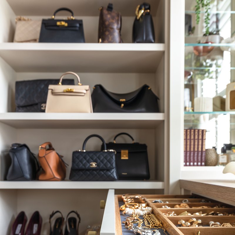 Sc0440_StevensDressingRoom_331-2.jpg