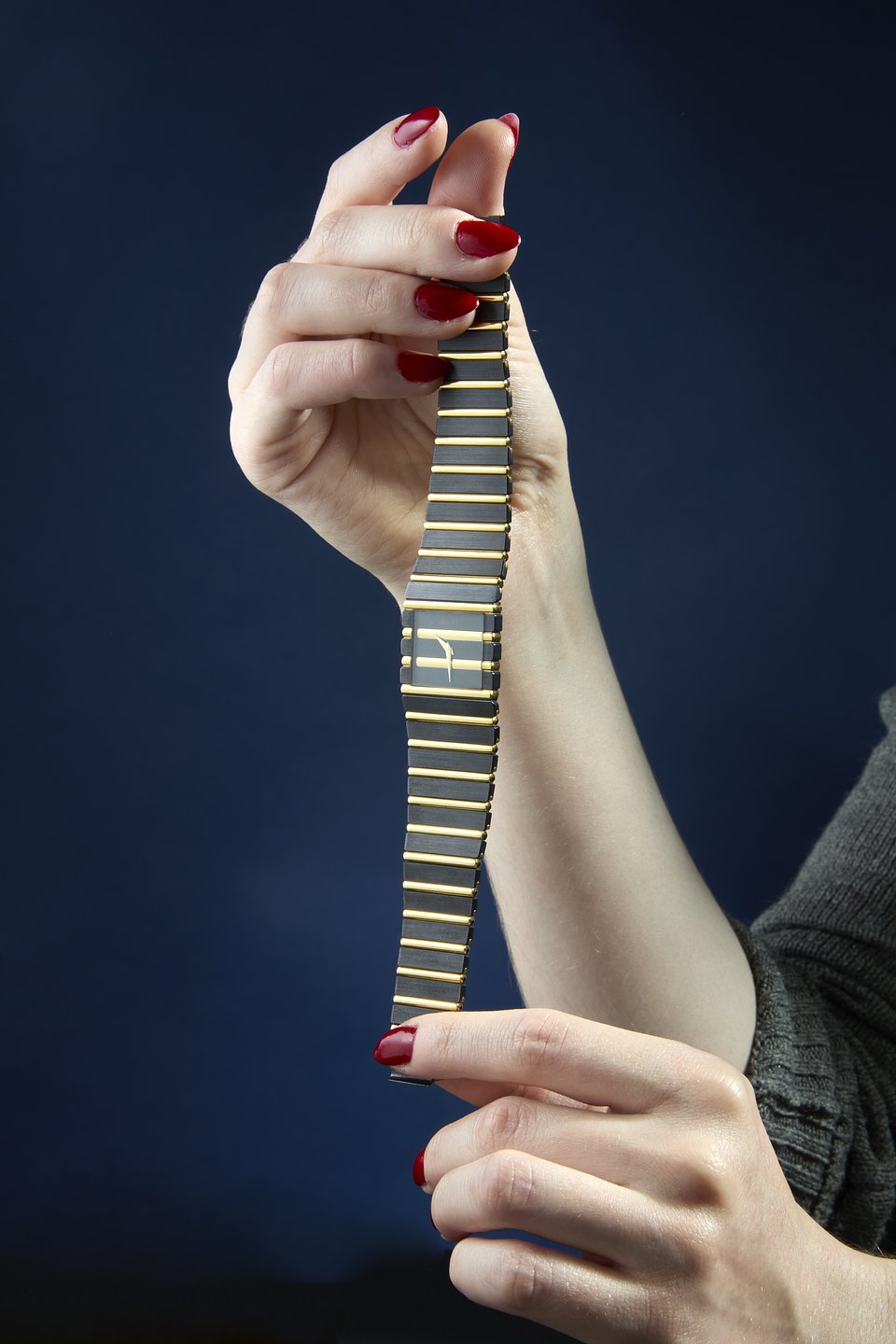 Lot 591: Piaget. An 18ct gold and ruthenium plated/ PDV coated quartz bracelet watch Polo.
Estimate: £4,000 - £6,000