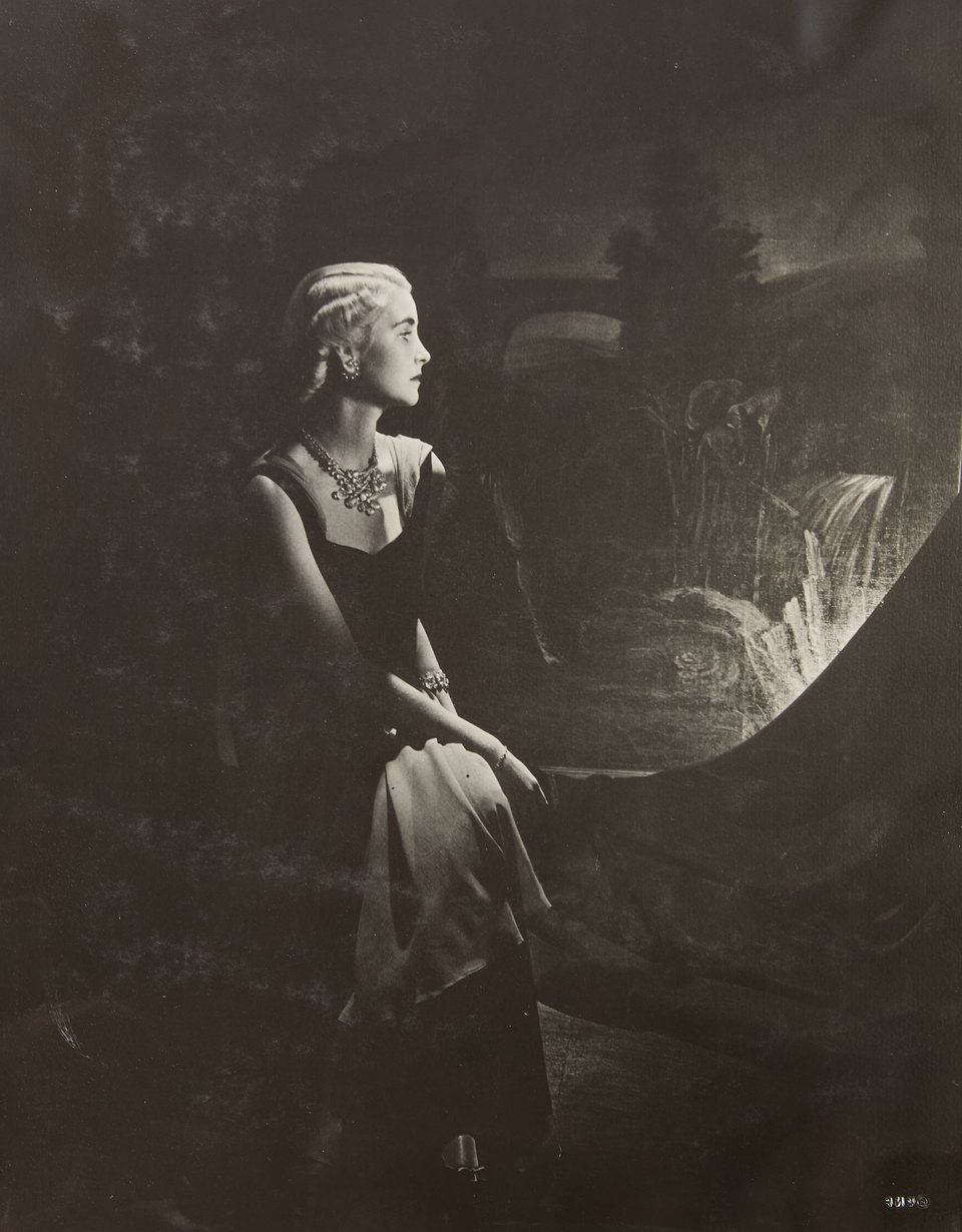 Barbara Hutton shot for Vogue, 1939 