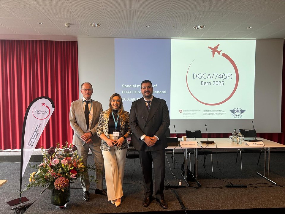 In the photo, from left: Eric Schoonderwoerd, Director of Business Solutions & Strategic Partnerships at JAA TO; Paula Vieira de Almeida, CEO at JAA TO; Murat Yalcin, Director of Sales, Marketing & Operations at JAA TO