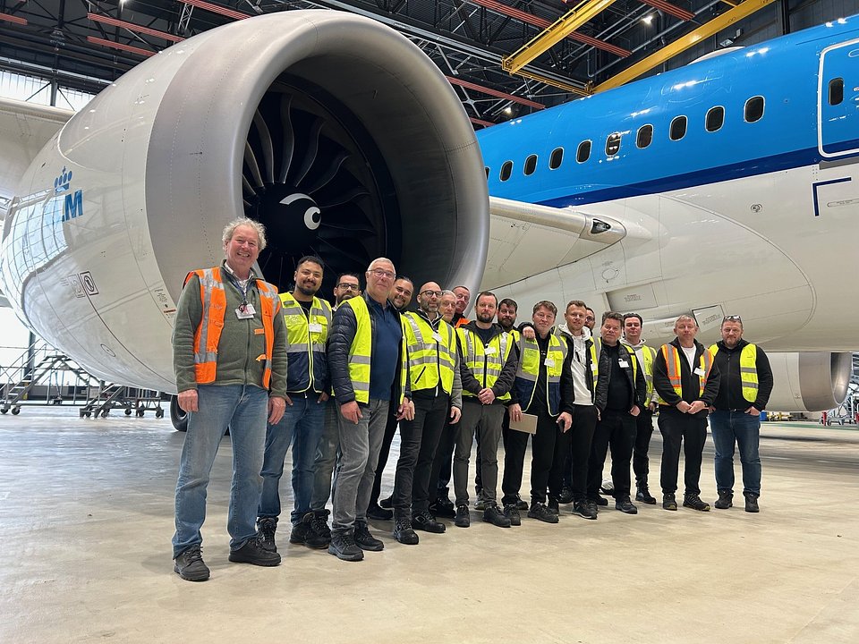 A memorable group photo from the SAFA practical day at Schiphol Airport in collaboration with KLM.