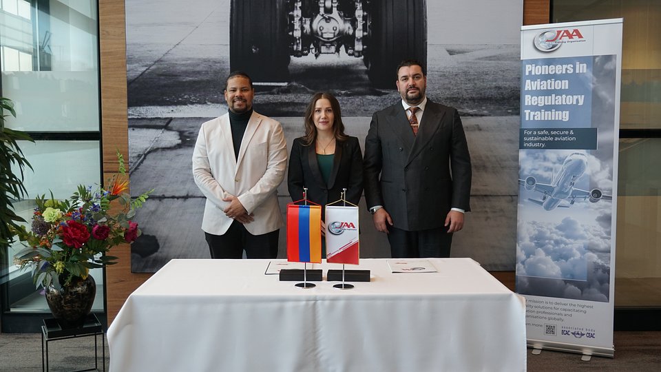 Timothy Rog, JAA TO; Zhenya Ter-Vardanyan, AASIID; Murat Yalcin, JAA TO.